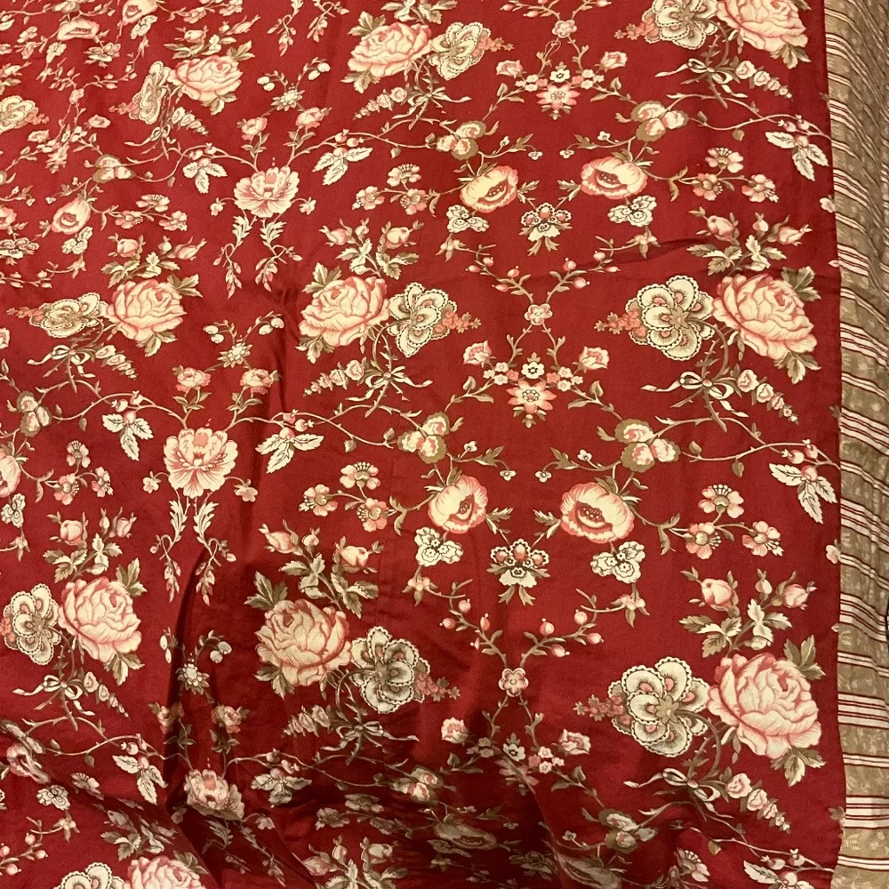 WILLIAMS SONOMA Red Tan Floral Stripe Tablecloth Cotton 70 x 108 Table Cloth
